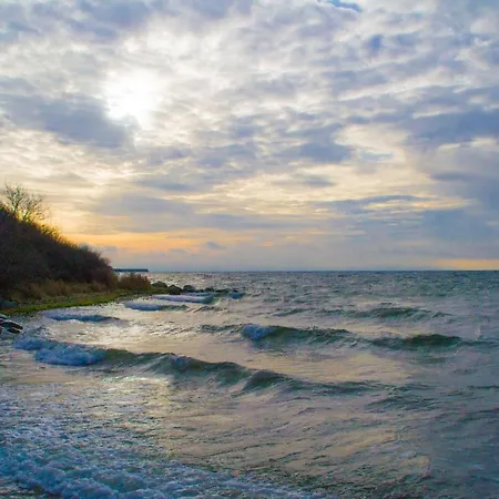 Mit Seeblick Und Balkon Apartment