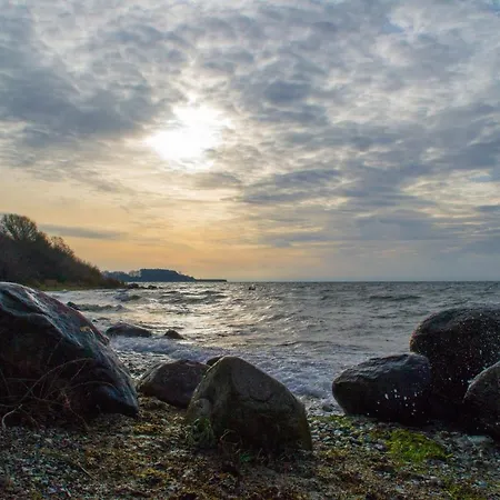 Apartment Mit Seeblick Und Balkon *