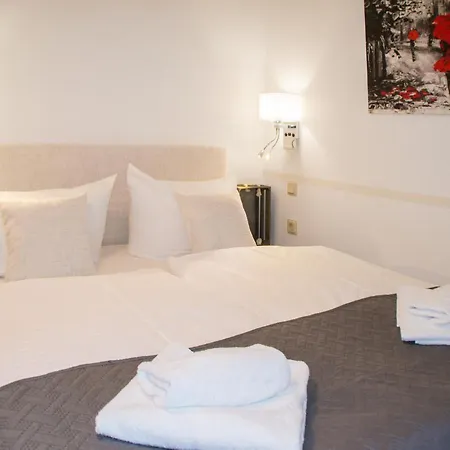 Mit Seeblick Und Balkon Apartment